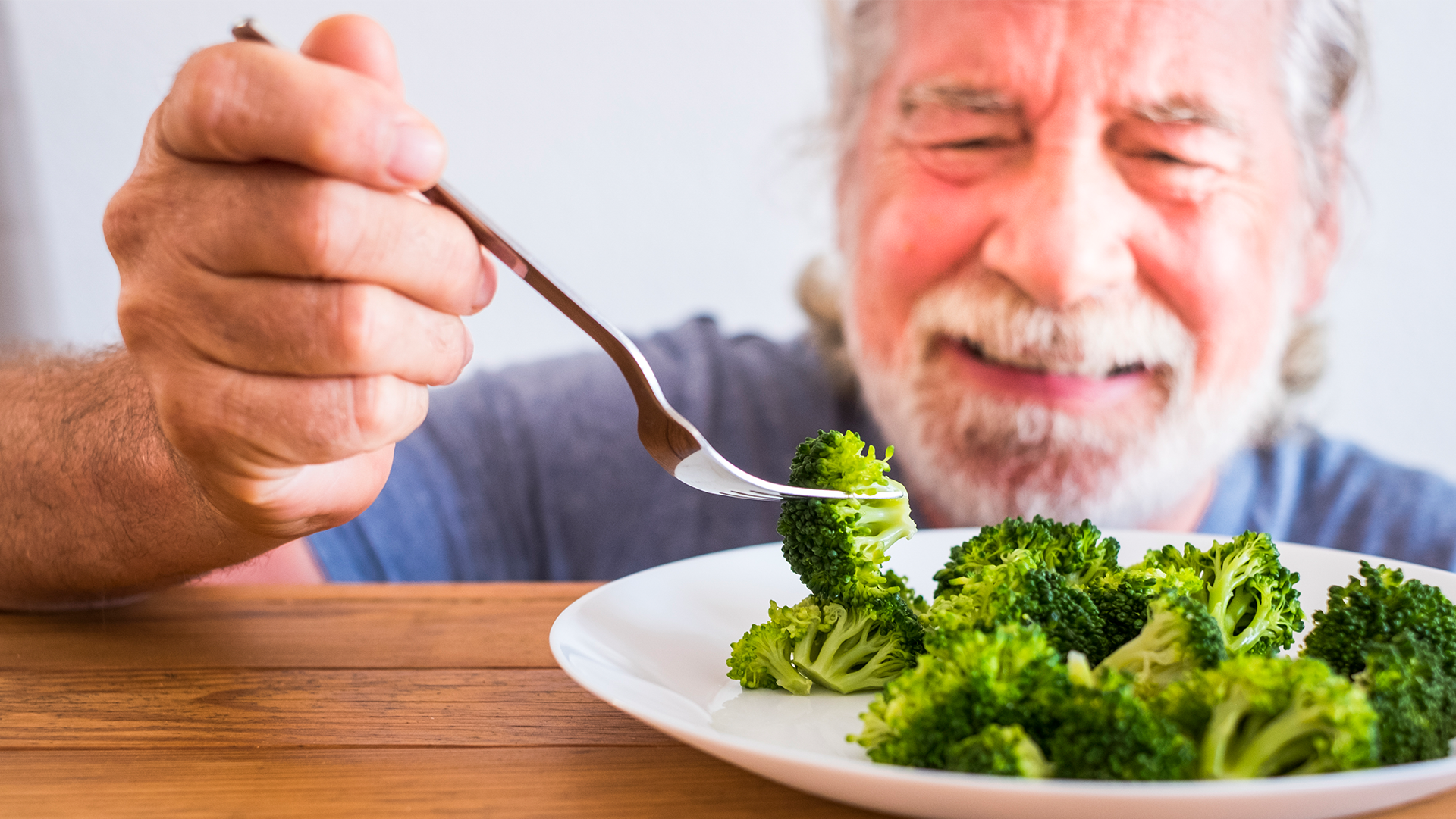 Seniorzy i dieta — jak zbilansowana dieta wpływa na zdrowie i samopoczucie